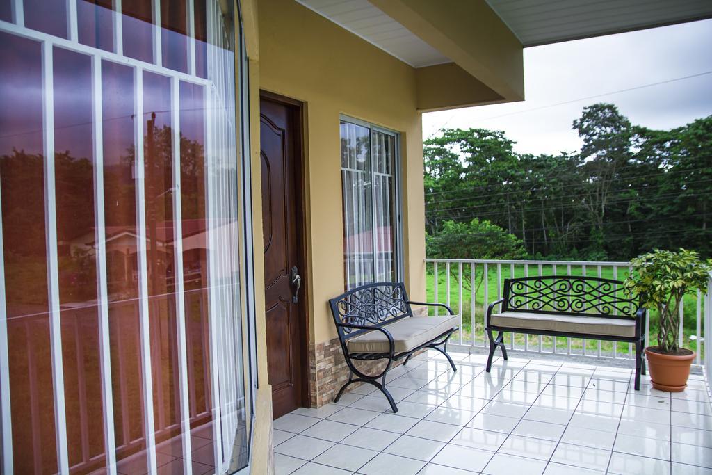 Apartamentos Valle Del Volcan La Fortuna المظهر الخارجي الصورة