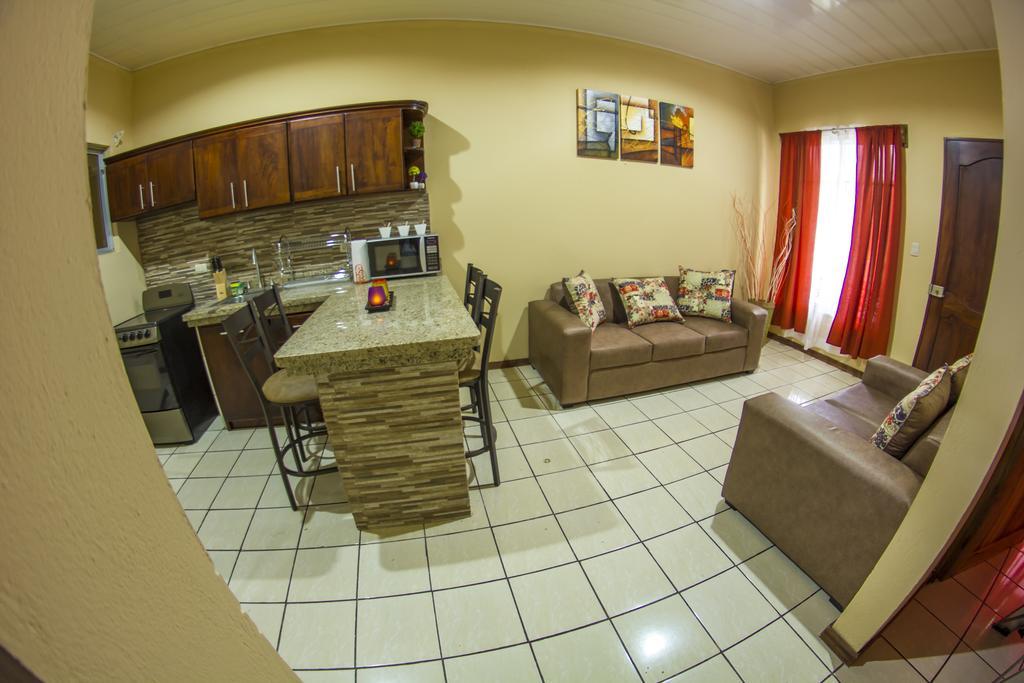 Apartamentos Valle Del Volcan La Fortuna المظهر الخارجي الصورة
